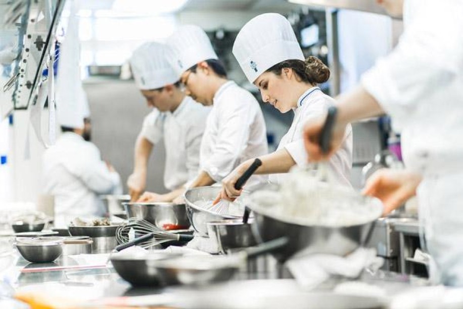 HT Chef tổ chức hội thảo “Người làm sách kể chuyện” tiết lộ nhiều bí mật làm sách