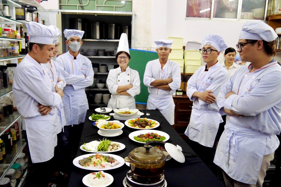 Nữ sinh chinh phục học bổng HT Chef bằng tài năng sớm thành công khi còn chưa tốt nghiệp