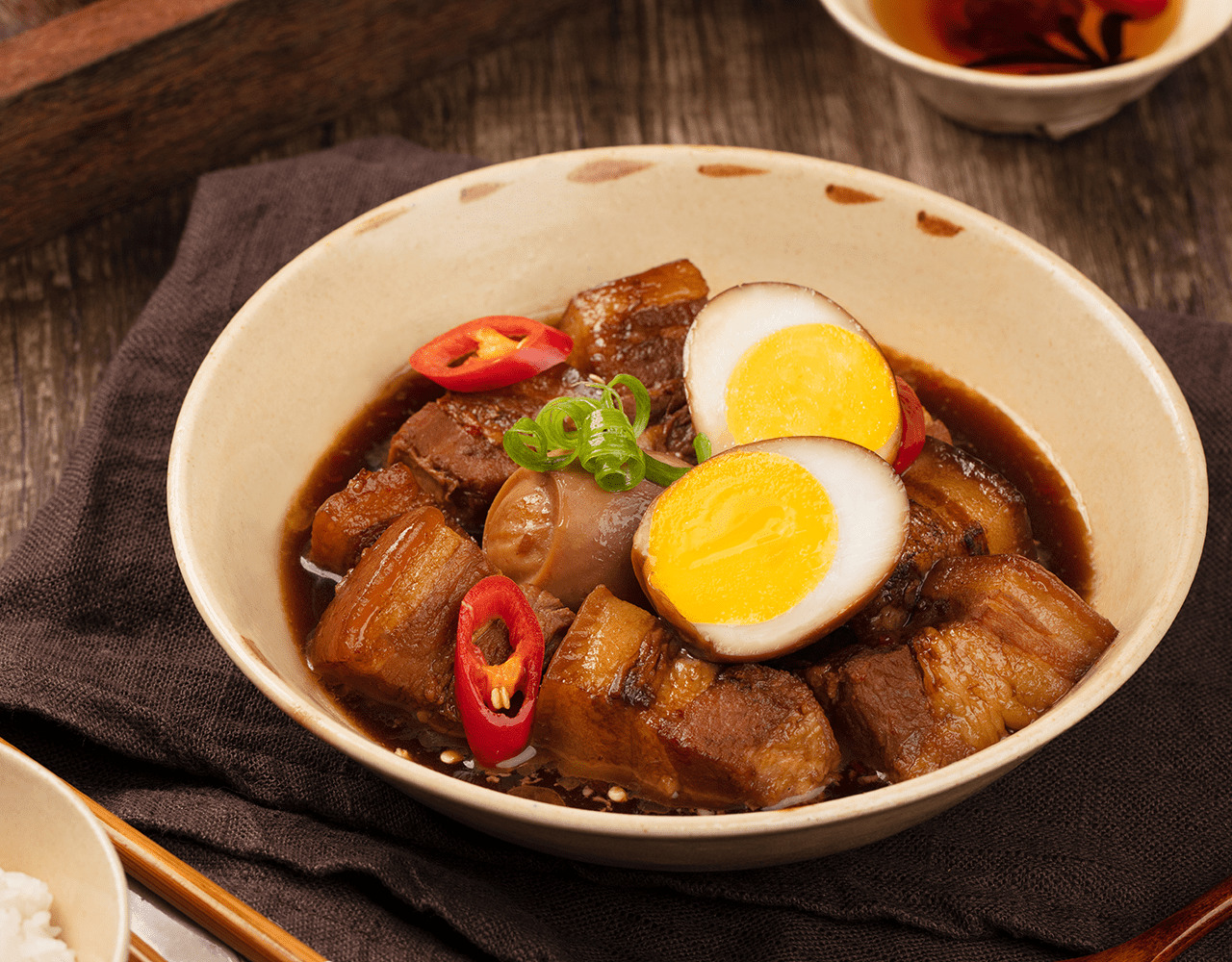 Thit kho trứng Horex